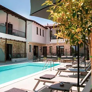 Aparthotel Iades